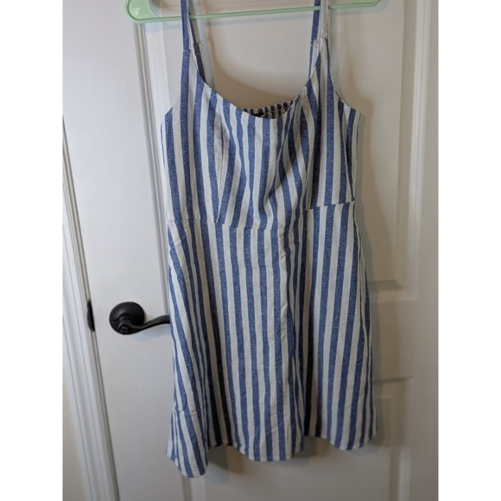 Old Navy Blue White Striped Linen Blend Smocked Back Sun Dress Womens Medium